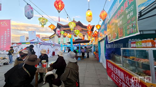 青海果洛瑪央夜市開攤迎客，高原特色好物熱銷帶動批發貿易新活力